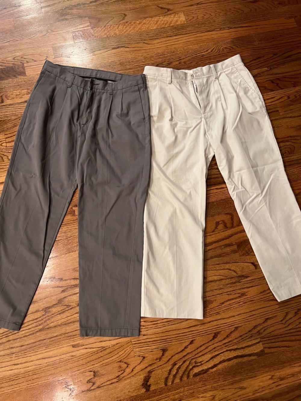 Dockers Men's D3 Khakis in 34x30 like new and Lee chinos grey good 34x30